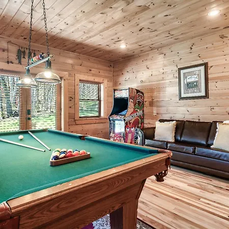 Villa Spectacular Mtns Views With Private Hot Tub With Pool Table And Private Pond Sevierville Exterior foto