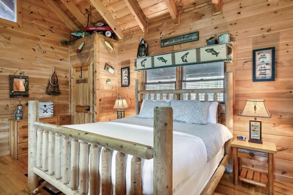 Spectacular Mtns Views With Private Hot Tub With Pool Table And Private Pond Сasa de vacaciones Sevierville