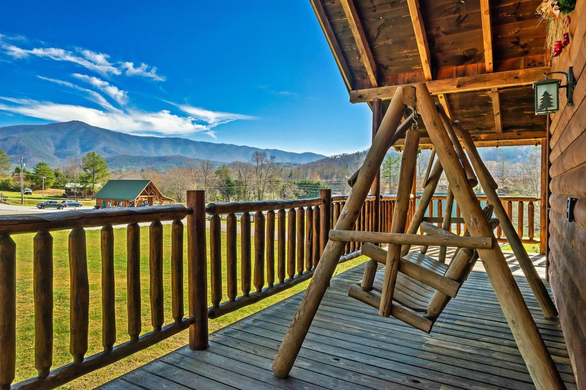 Spectacular Mtns Views With Private Hot Tub With Pool Table And Private Pond Сasa de vacaciones *